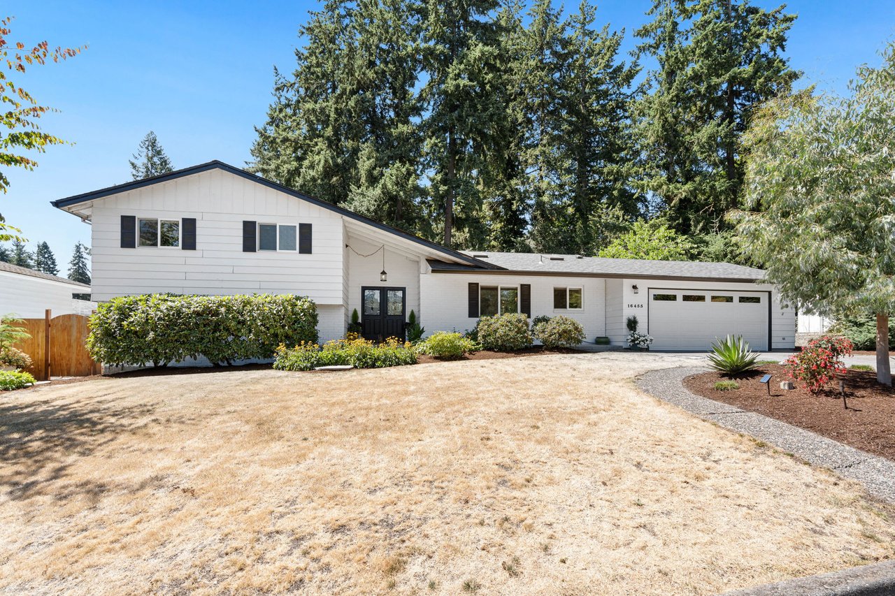Just Sold | 16455 Devonshire Dr.