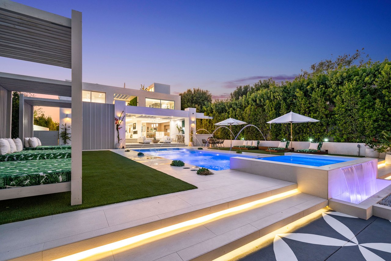 The Apex HH | 7115 Macapa Drive