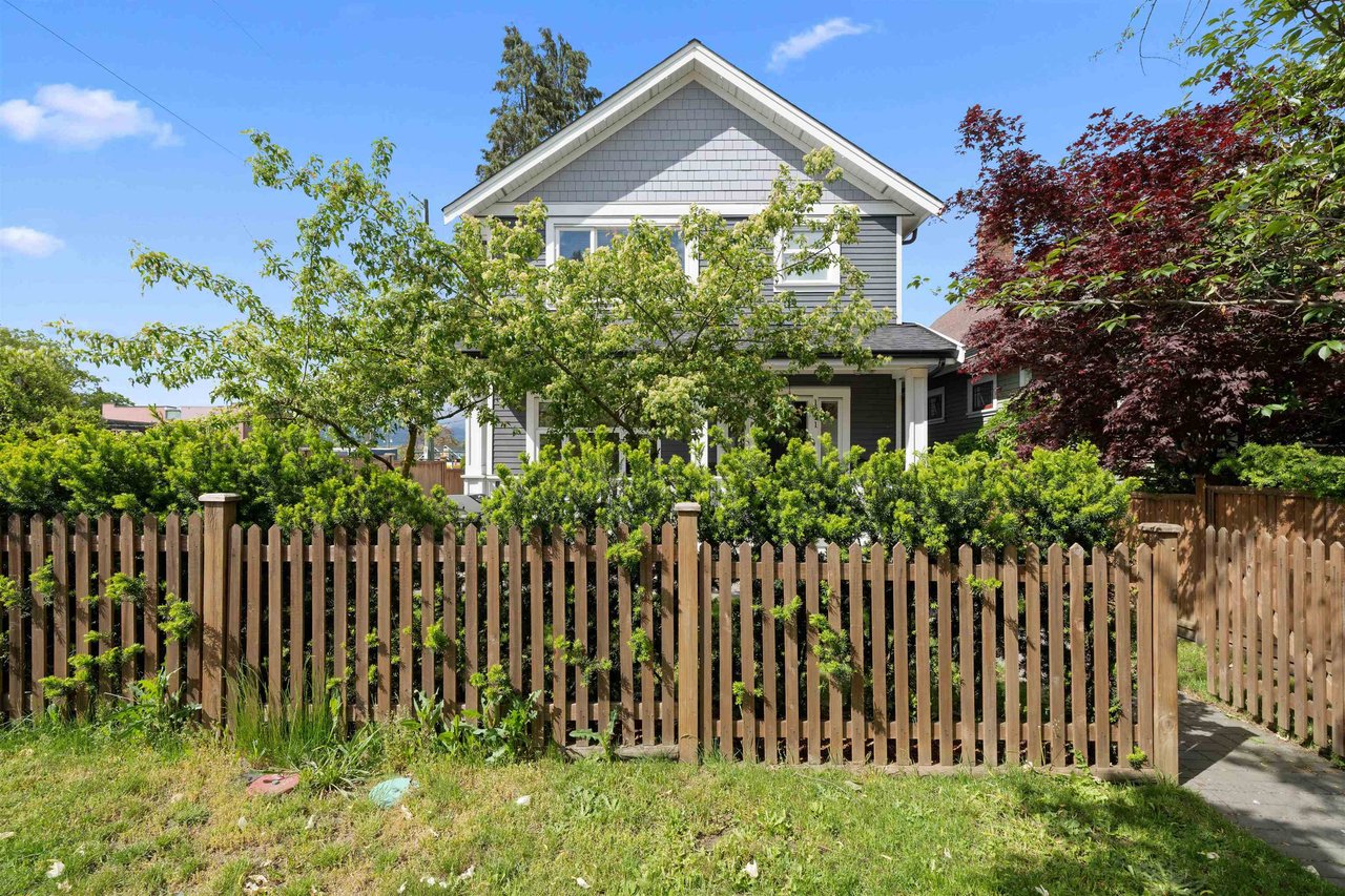 1311 E 13th Ave