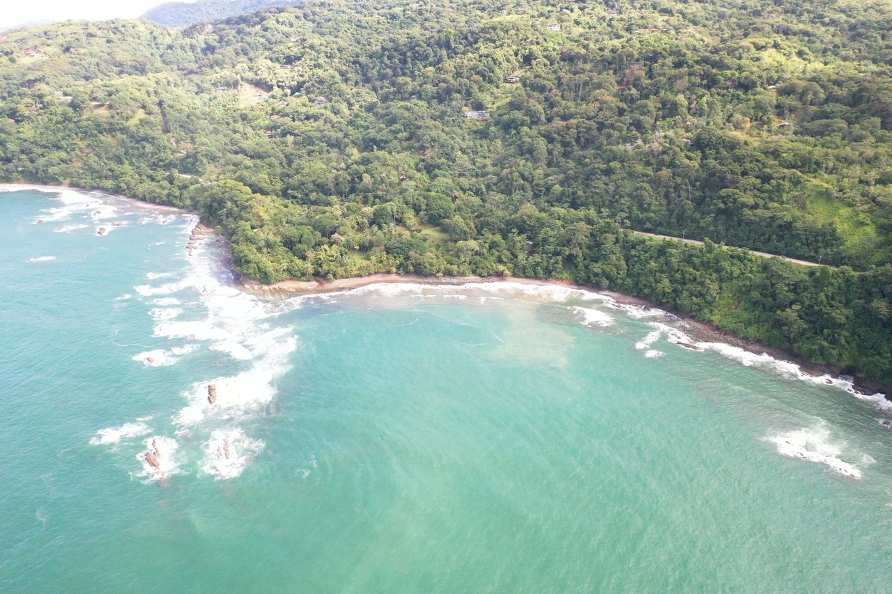 Modern Beachfront Luxury Estate, Dominical, Puntarenas