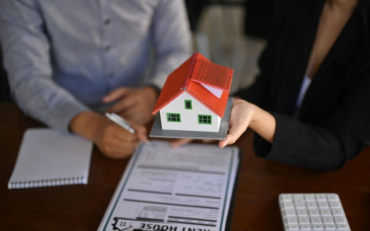 How to Buy a Luxury Home: A Comprehensive Guide for Chanhassen Buyers