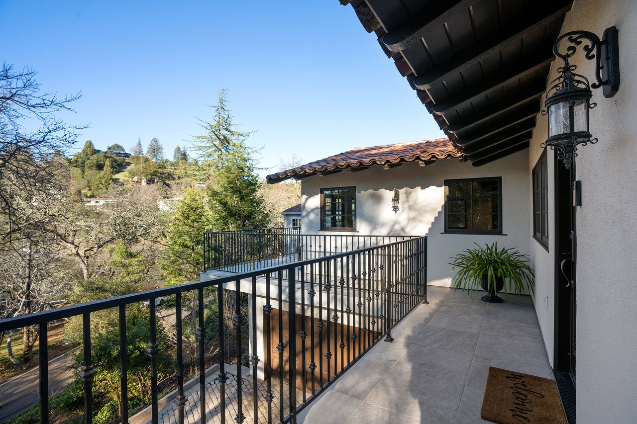 146 Camino Sobrante