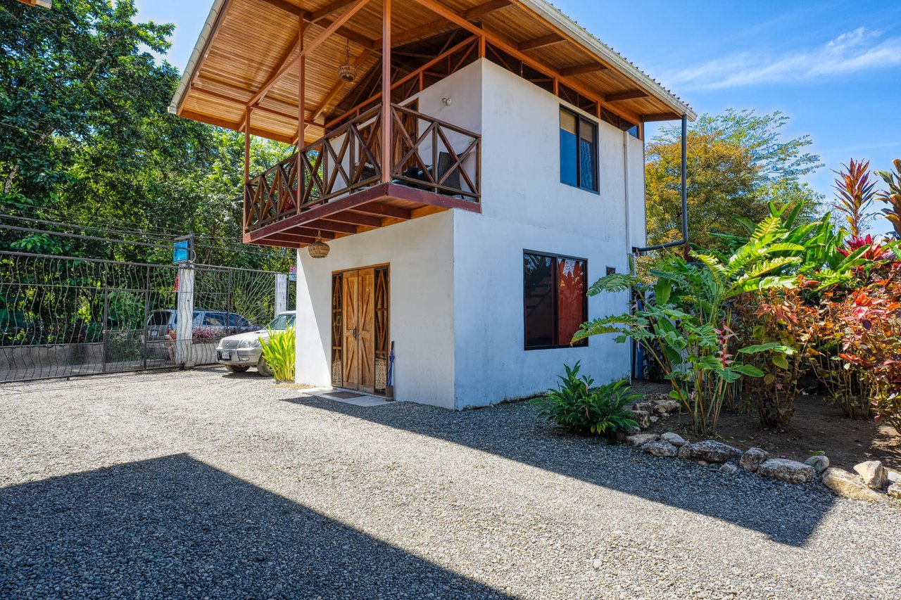 House, Villas and Restaurant on a great location in Uvita