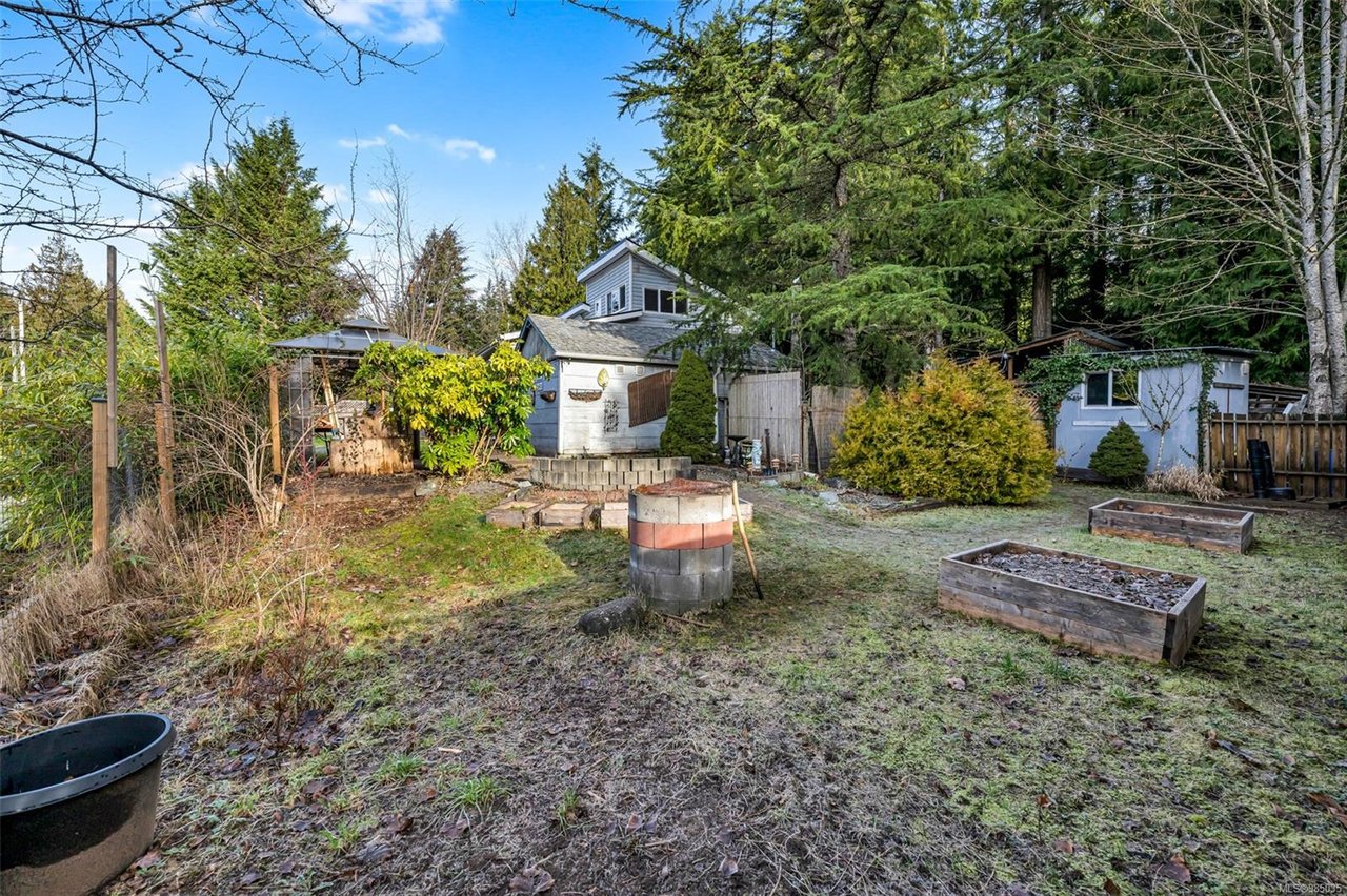 3398 Ridgeview Cres