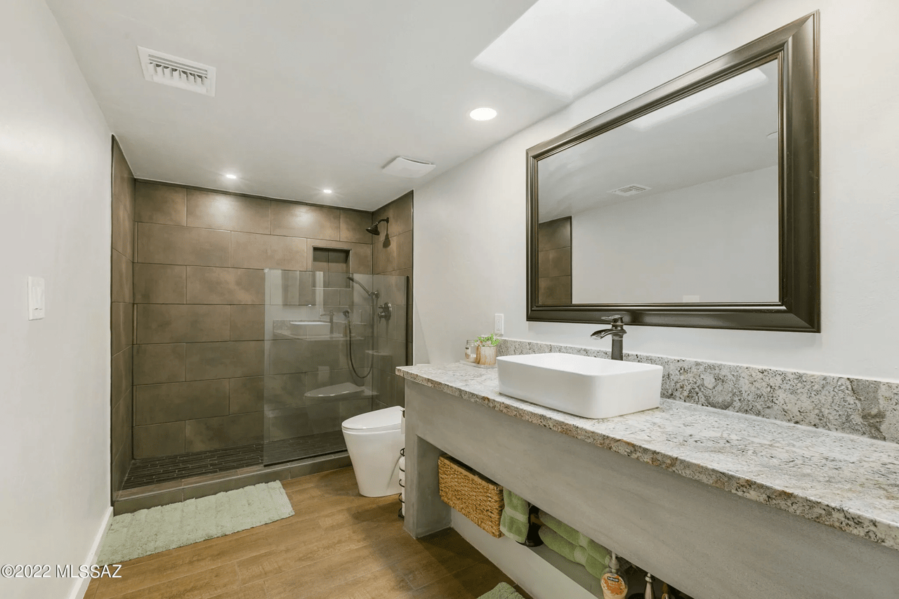 2236 W Owl Head Pl
