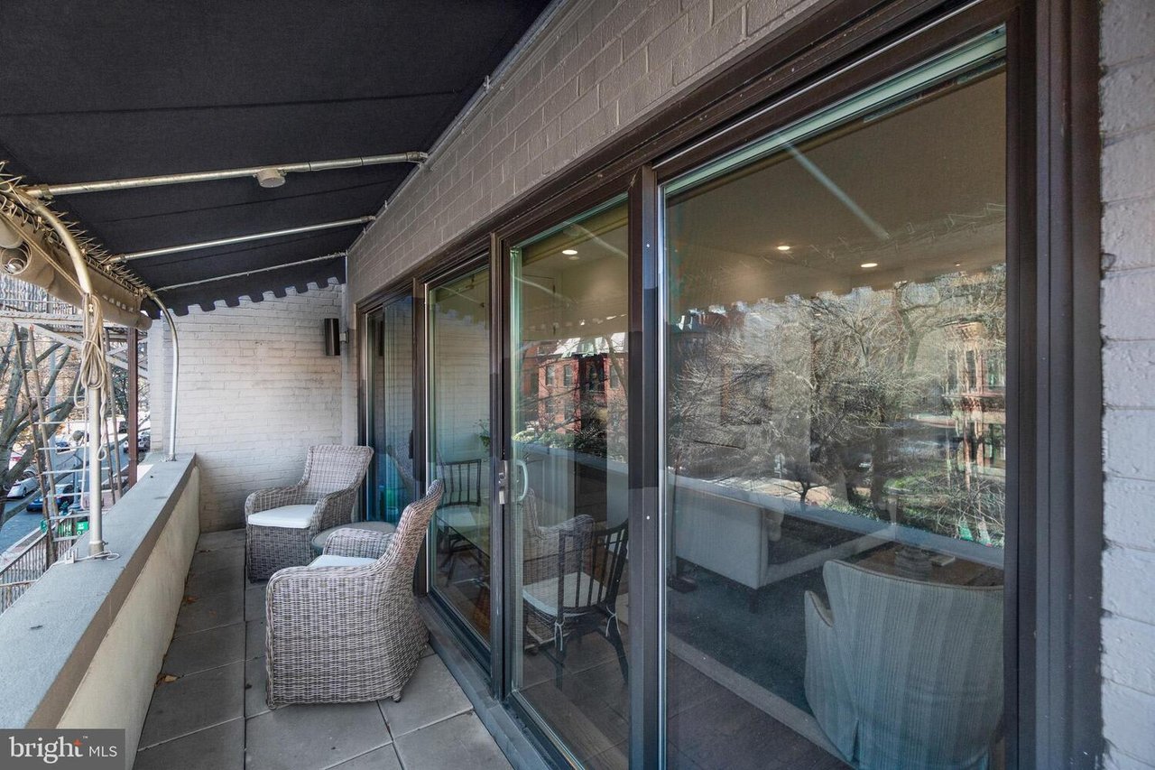 2101 N St NW, #205
