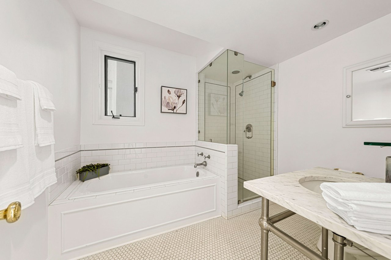 1424 N Crescent Heights Blvd #44