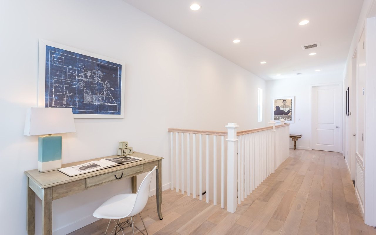 4404 GRAND VIEW