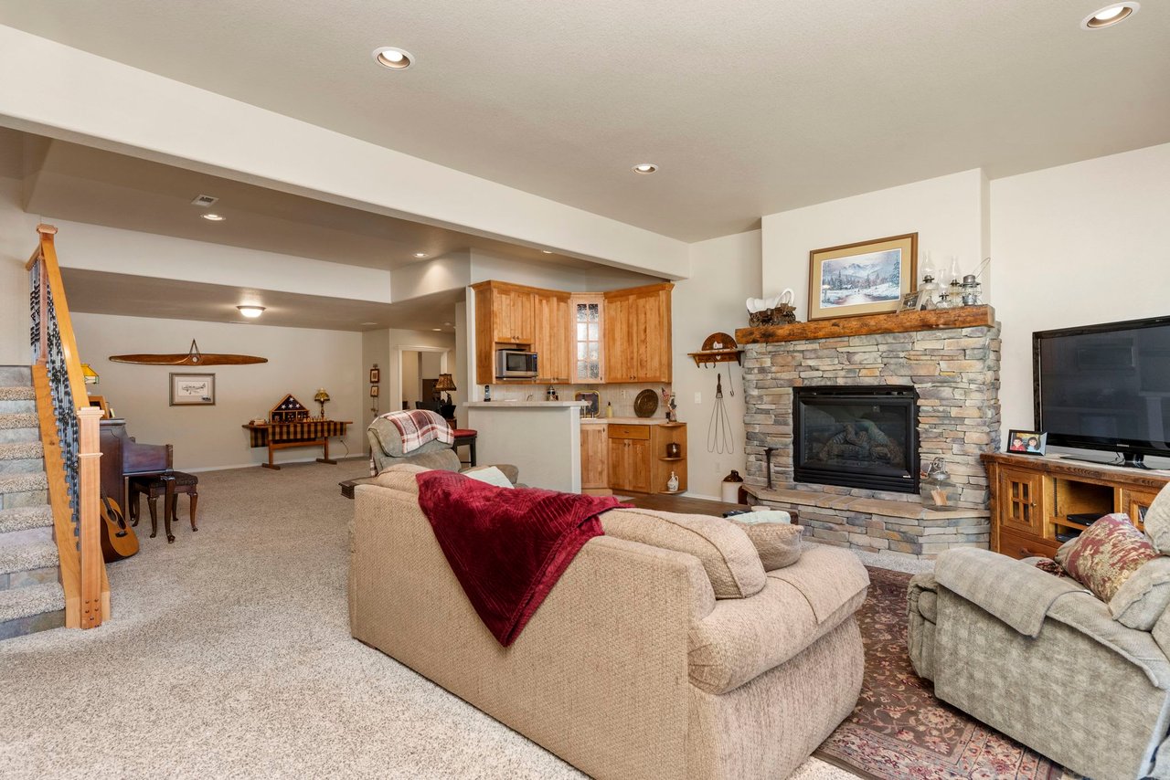 1255 Scarsbrook Court