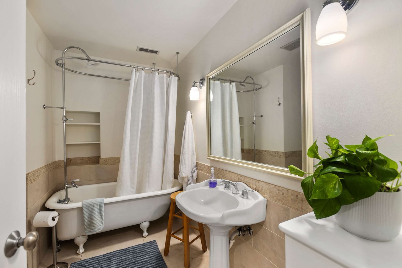 Reintree Retreat