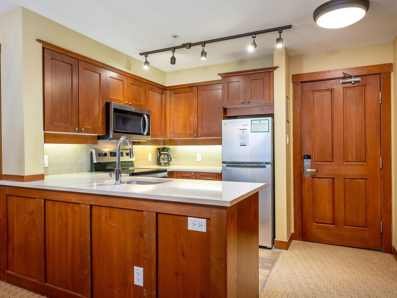 207 G3-4653 Blackcomb Wy