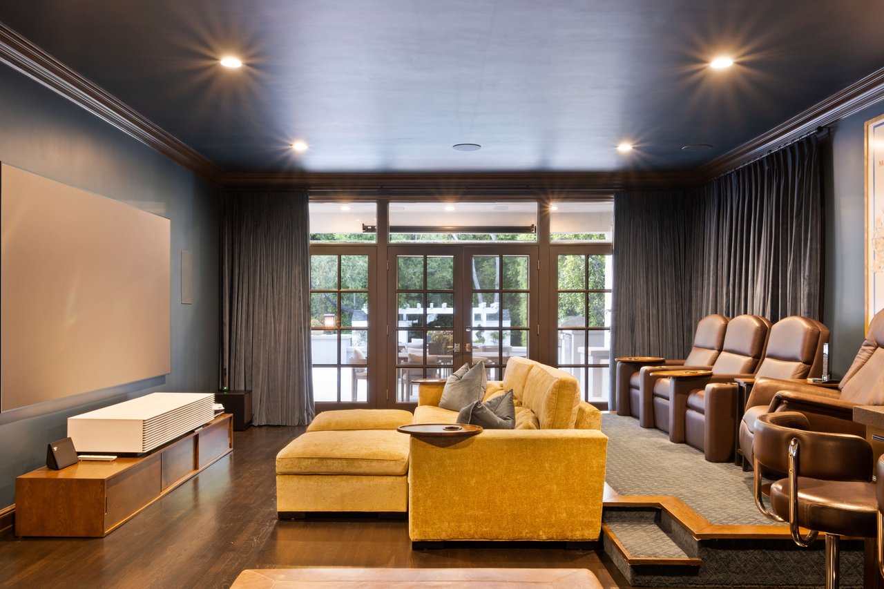 16659 Ashley Oaks, Encino