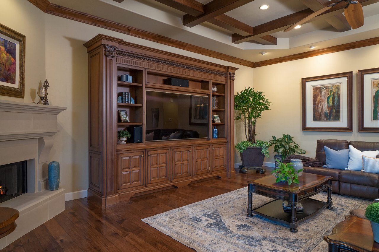 Incomparable Foothills Residence