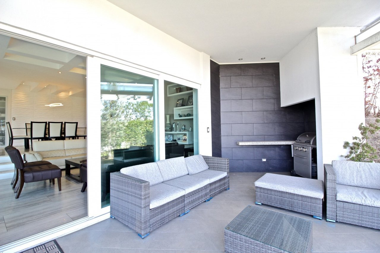 Contemporary View Villa, Escazu, San Jose
