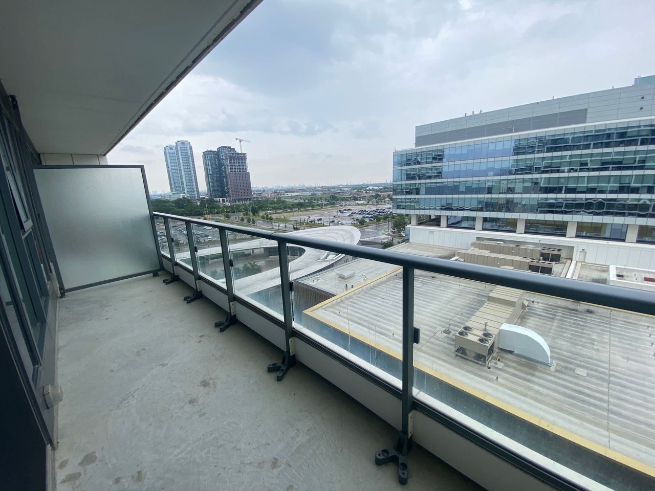 5 Buttermill Ave Unit: 1006
