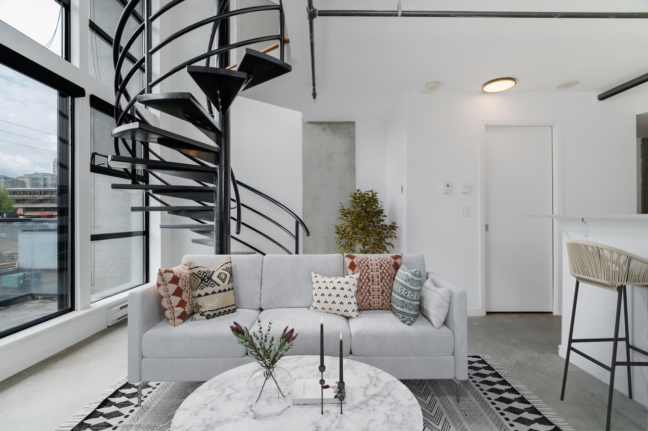 517-428 W 8th Ave