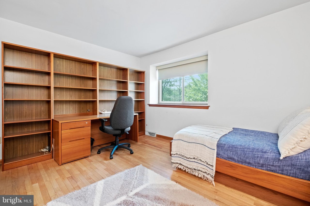 31 Lynne Cir