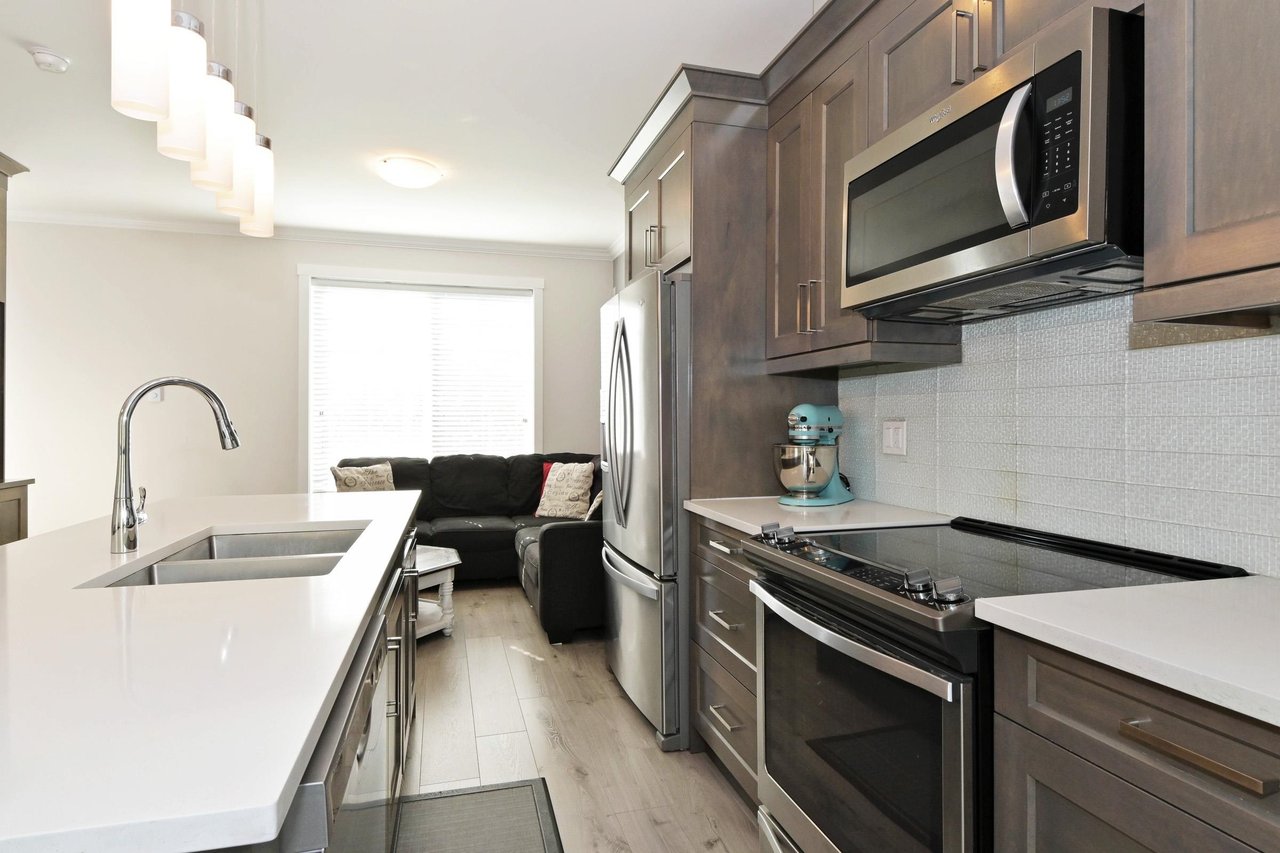 28-19299 64 Ave