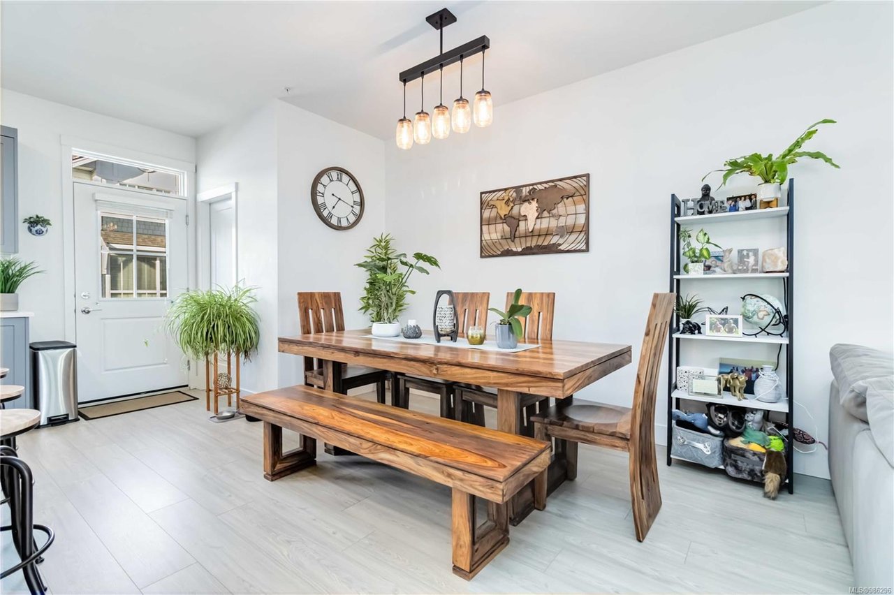 21-370 Latoria Blvd, Colwood