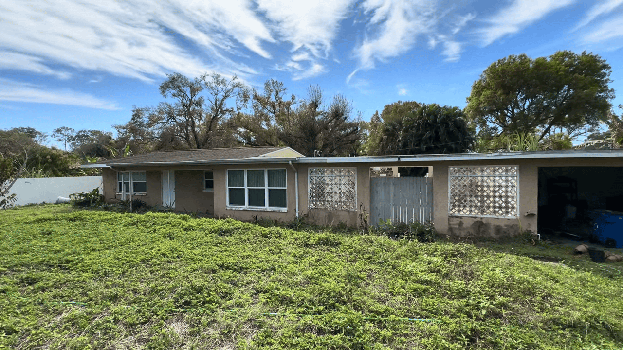 257 Evergreen RD, North Fort Myers, FL 33903