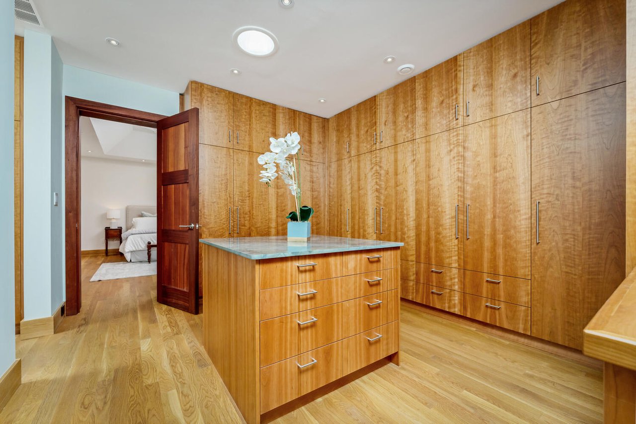 CUSTOM KINGSWAY MASTERPIECE