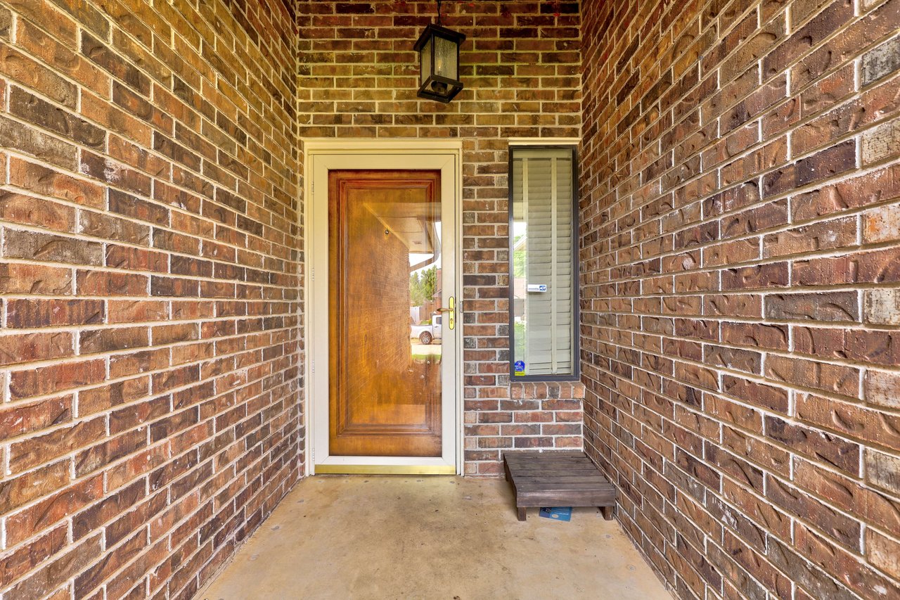1205 Windsor Place