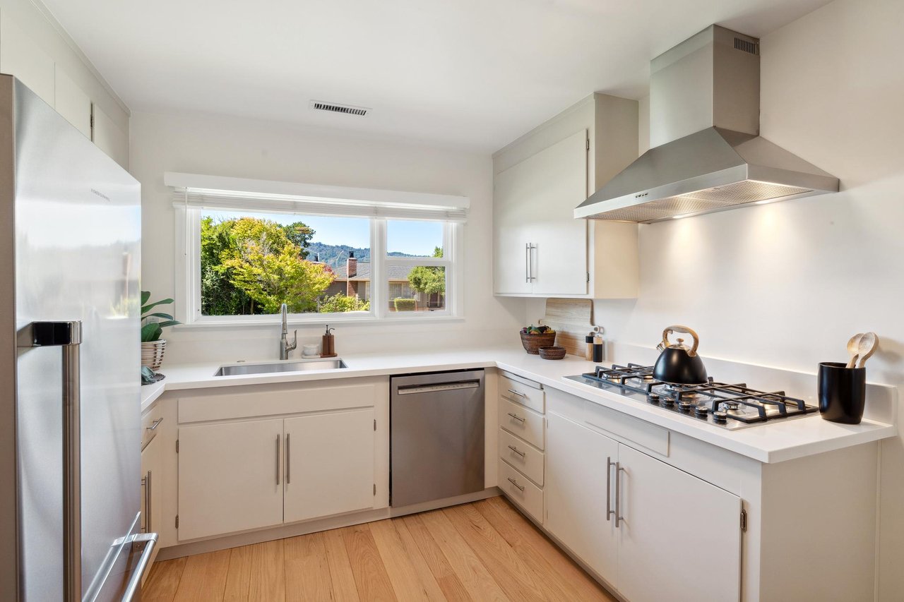 5 Eliseo Drive, Greenbrae