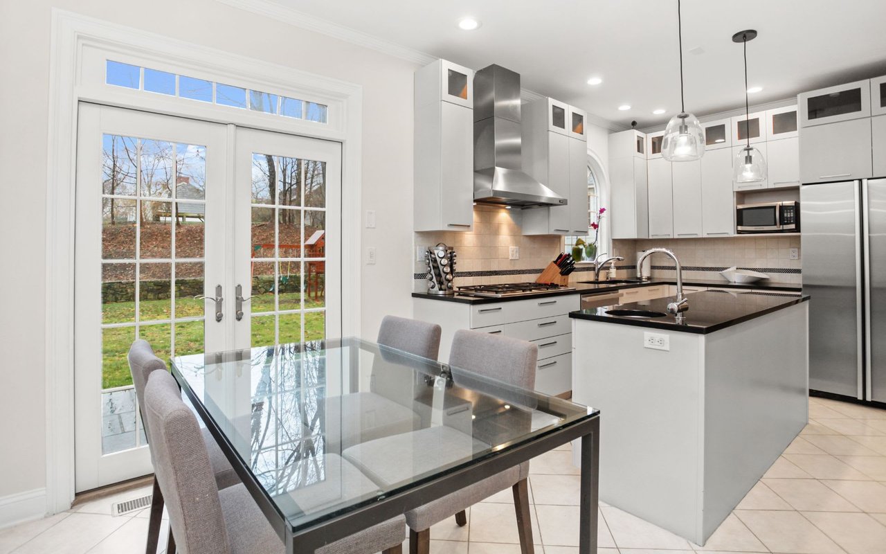 15 Ridge Dr