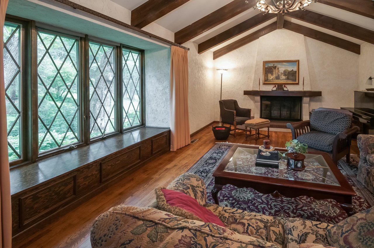 Country Living on 3 Acres