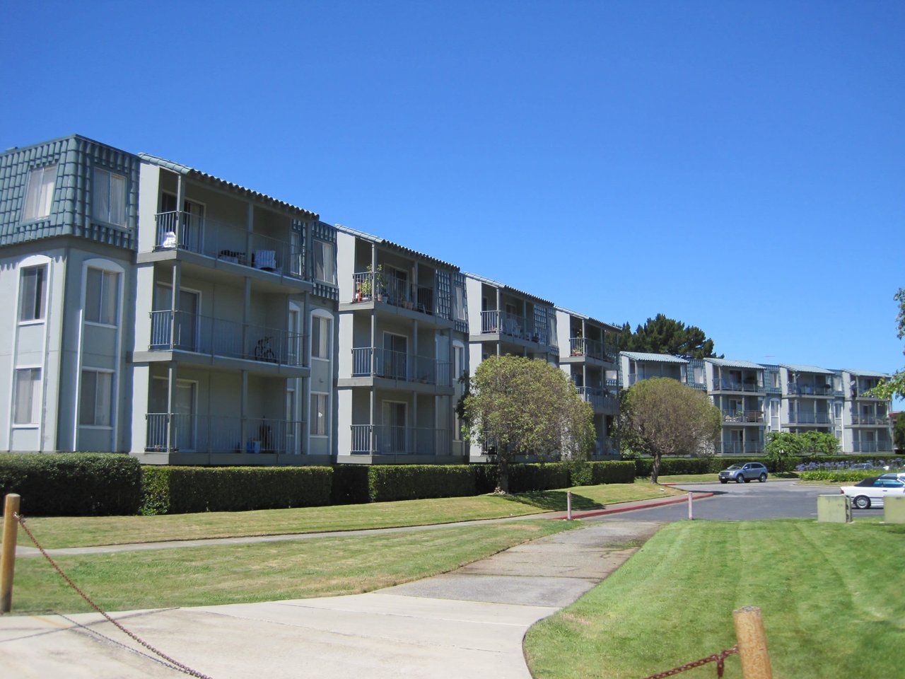 Mariner's West Apartments