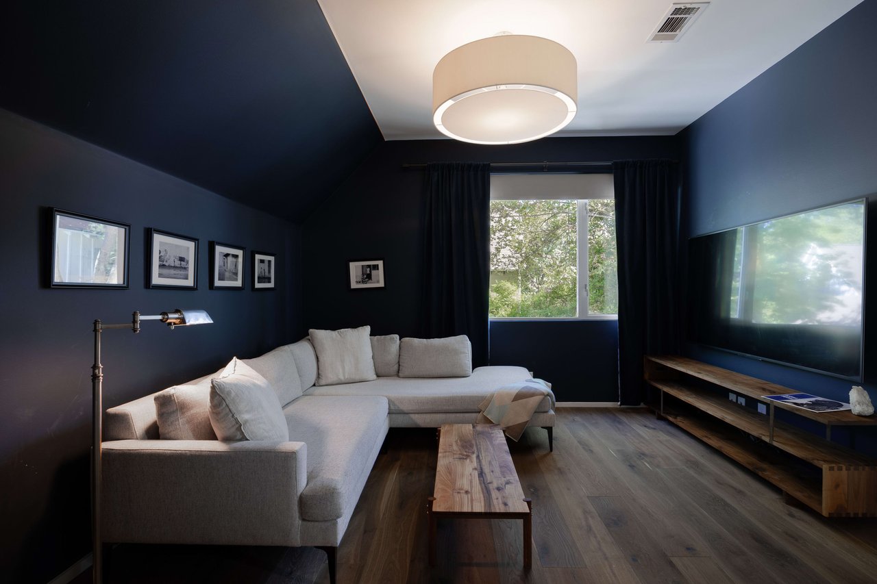 608 W Annie St # B