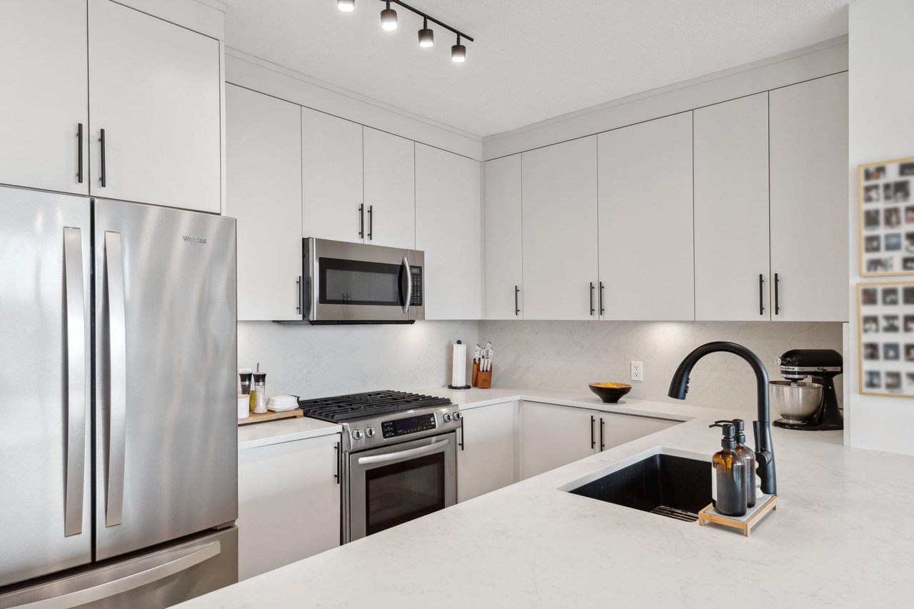 1105-110 Brew St