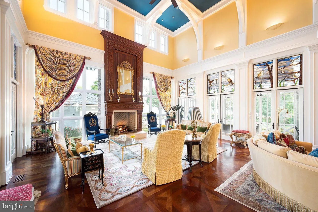 27189 Island Creek Rd 