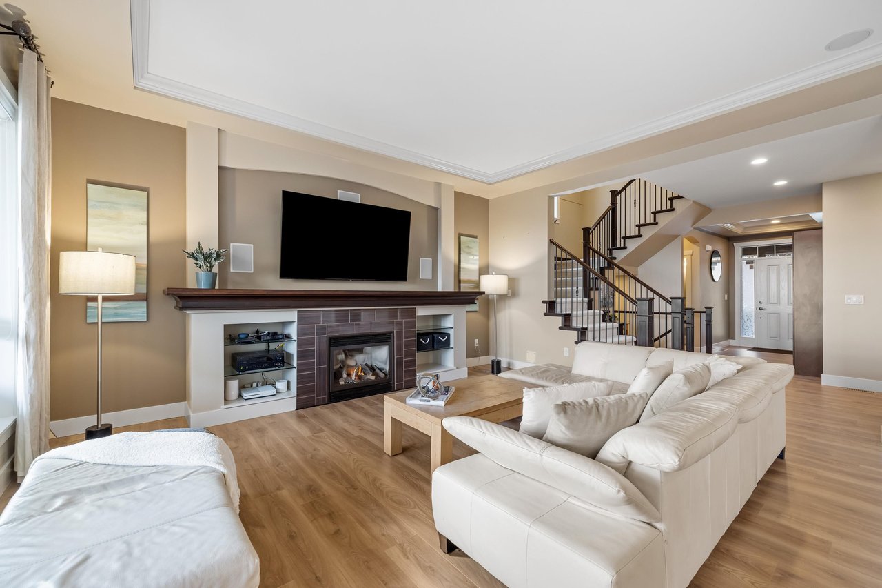 3386 Horizon Dr