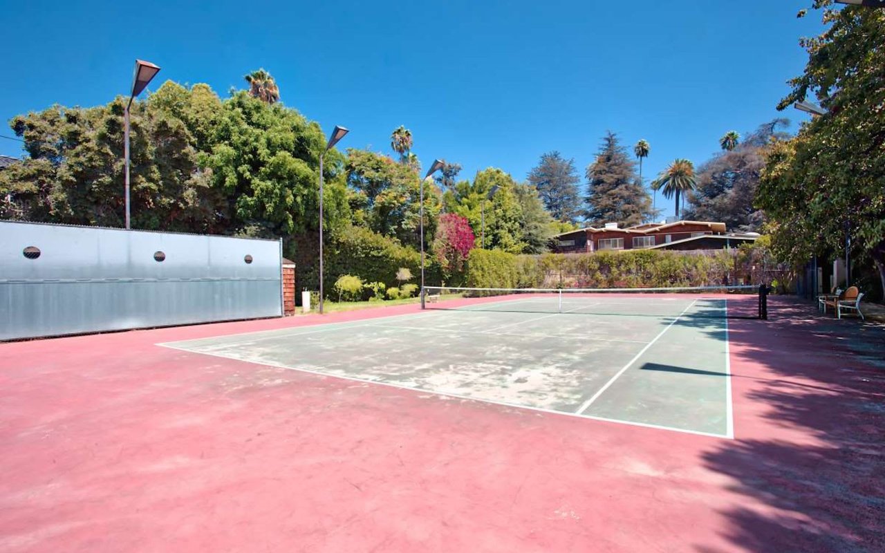 721 N Beverly Dr