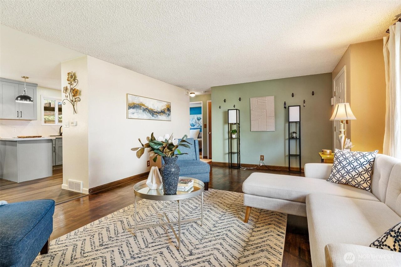 17103 44th Ave