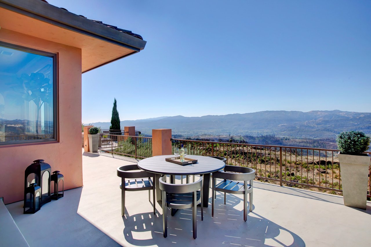 1340 Crestmont Drive | Angwin, CA