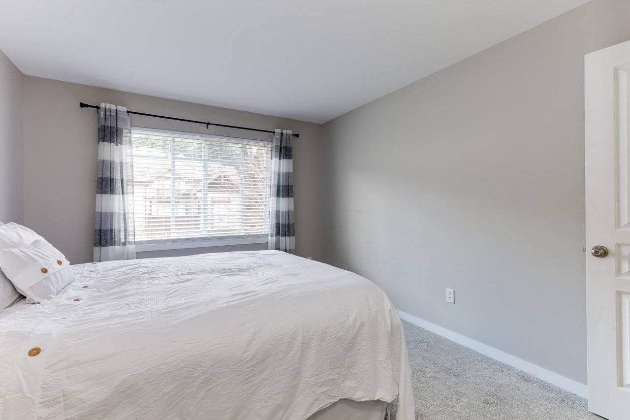 146-2000 Panorama Dr