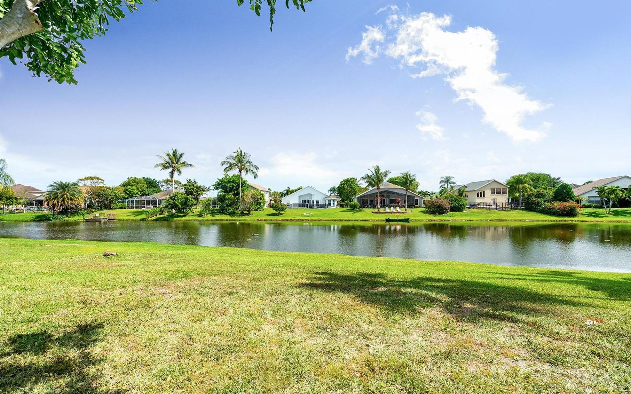 1216 Lake Breeze Dr