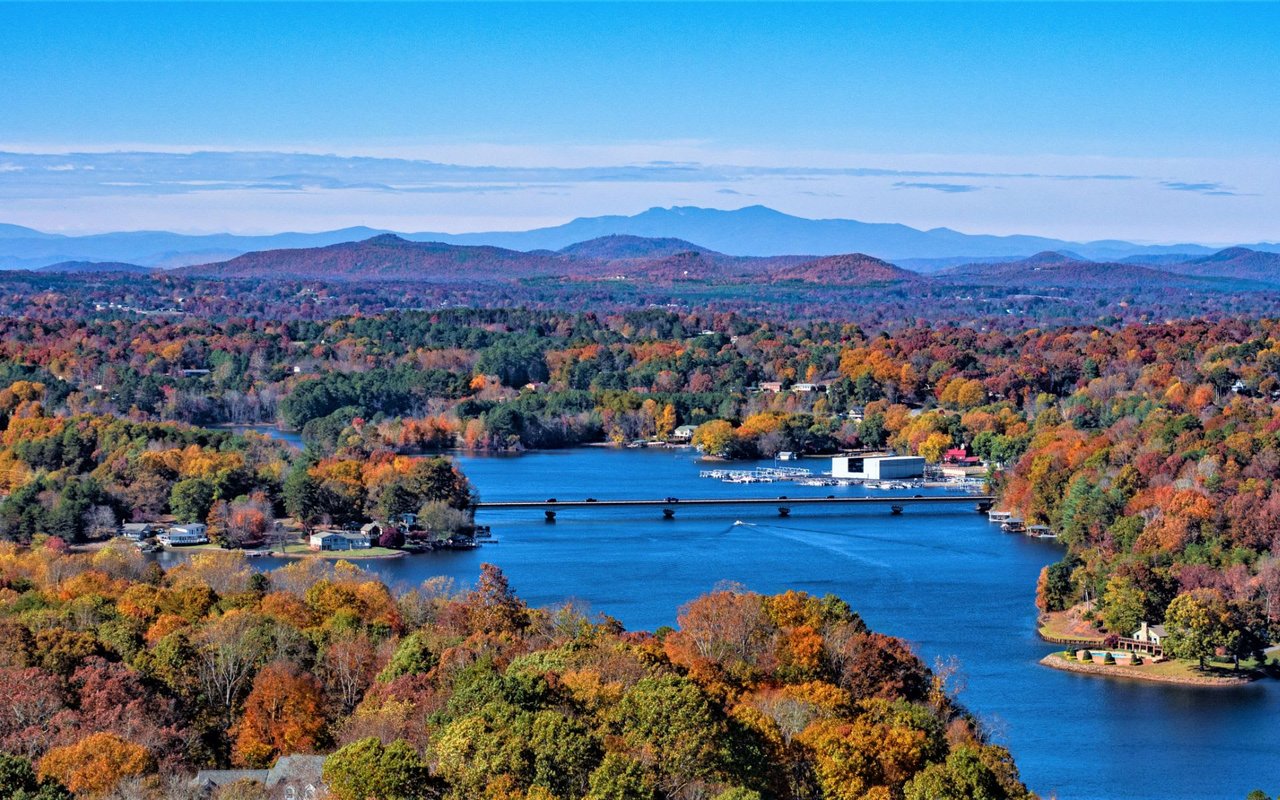 Lake Hickory