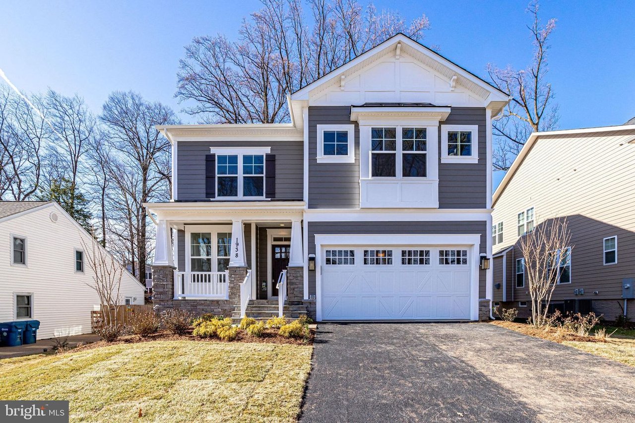 1938 Hillside Dr