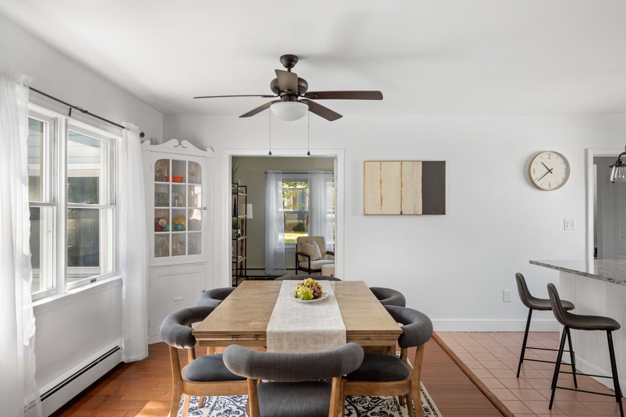 6 Hillside Avenue