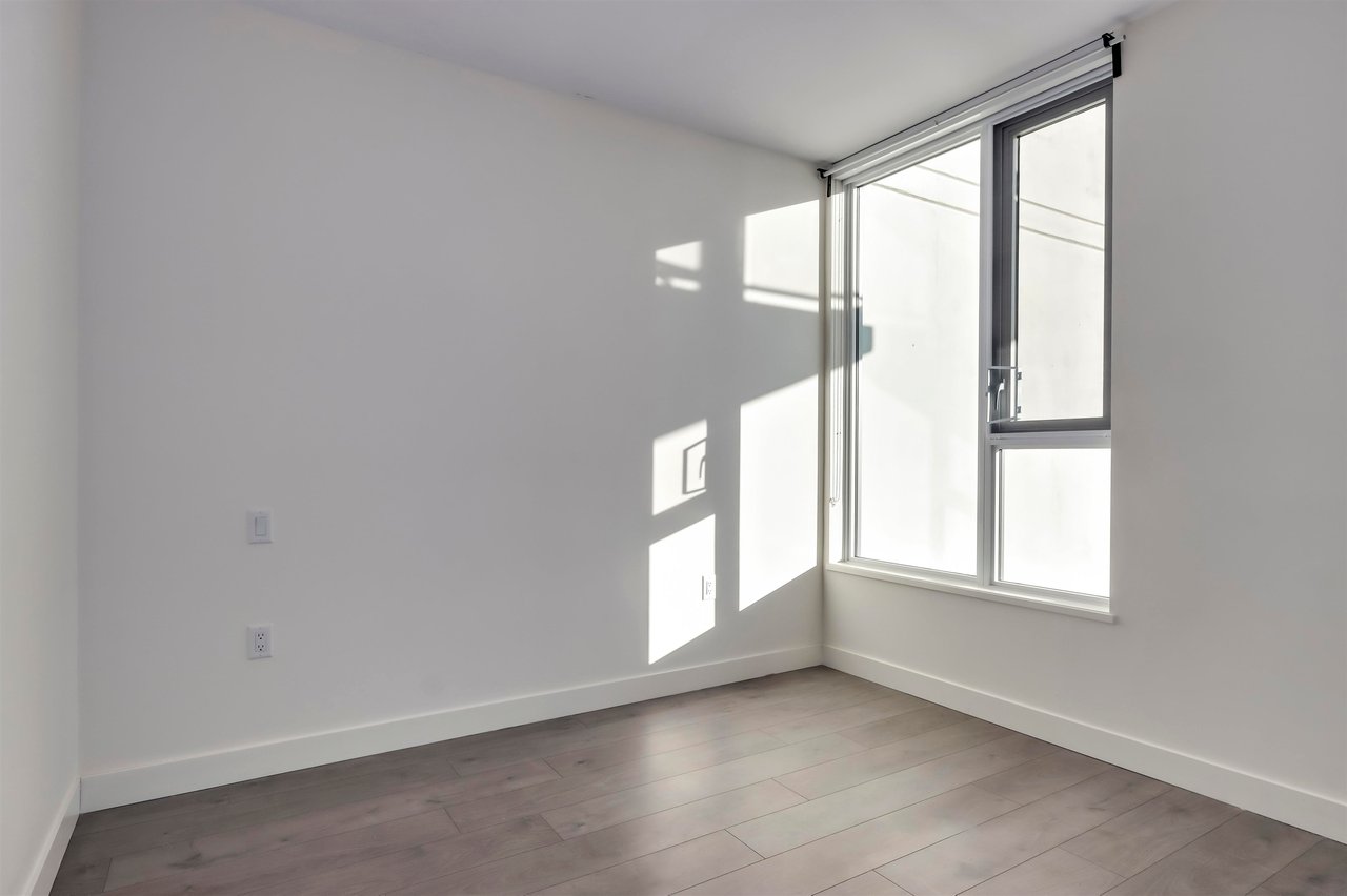 1004-4465 Juneau St