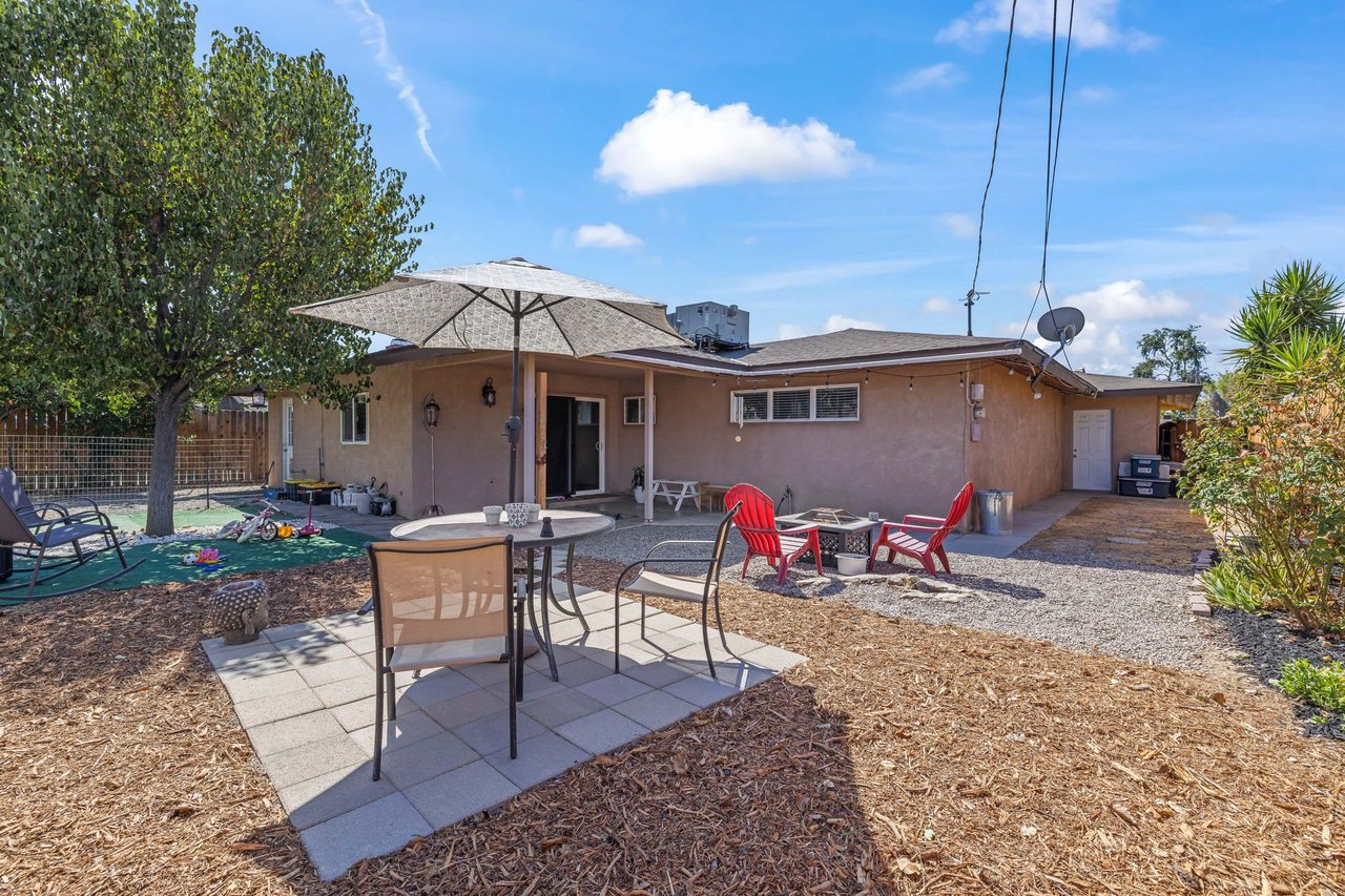 2404 Belvedere Avenue, Bakersfield, CA 93304