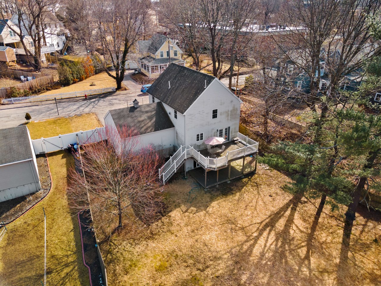27 Cross St