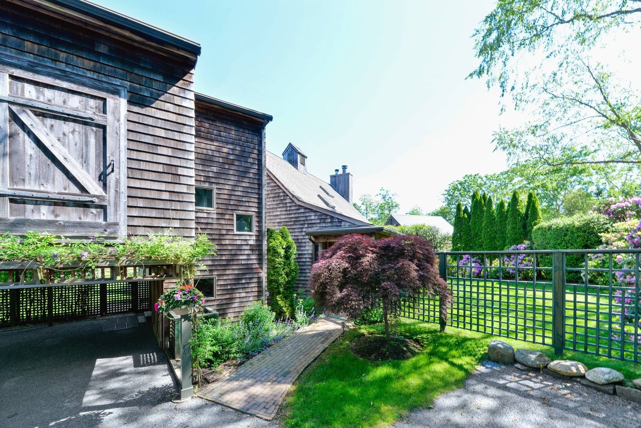 73 Pantigo Rd