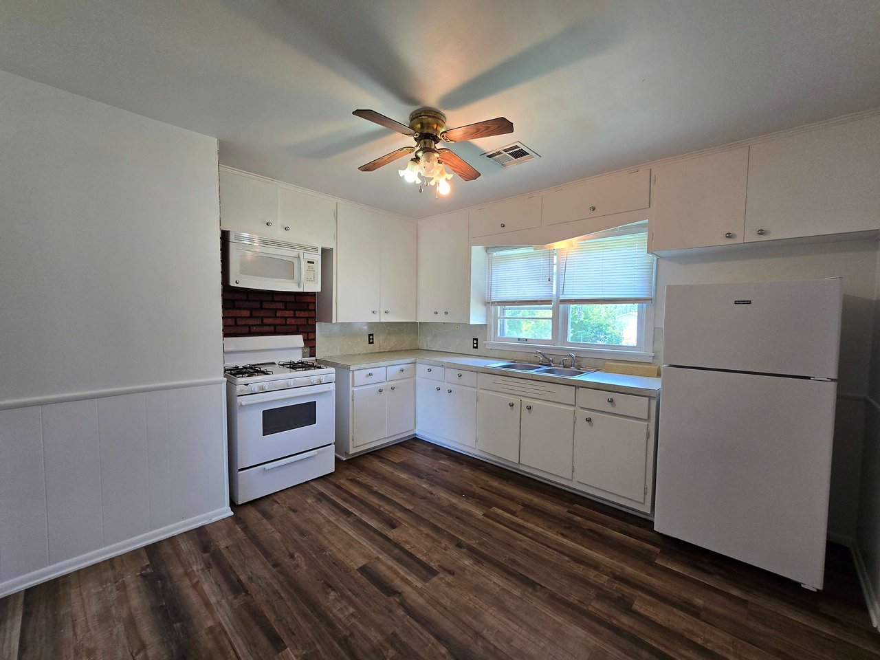 1518 N Tucker