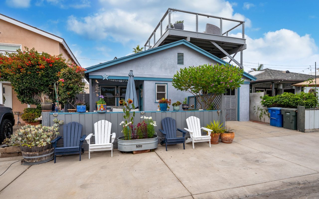 121 Hollywood Avenue