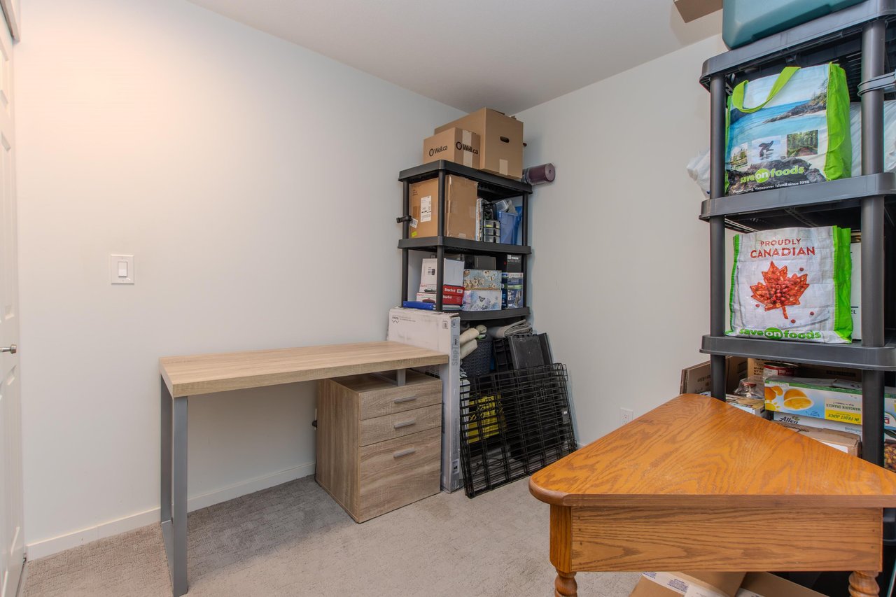 C211-40140 Willow Cres