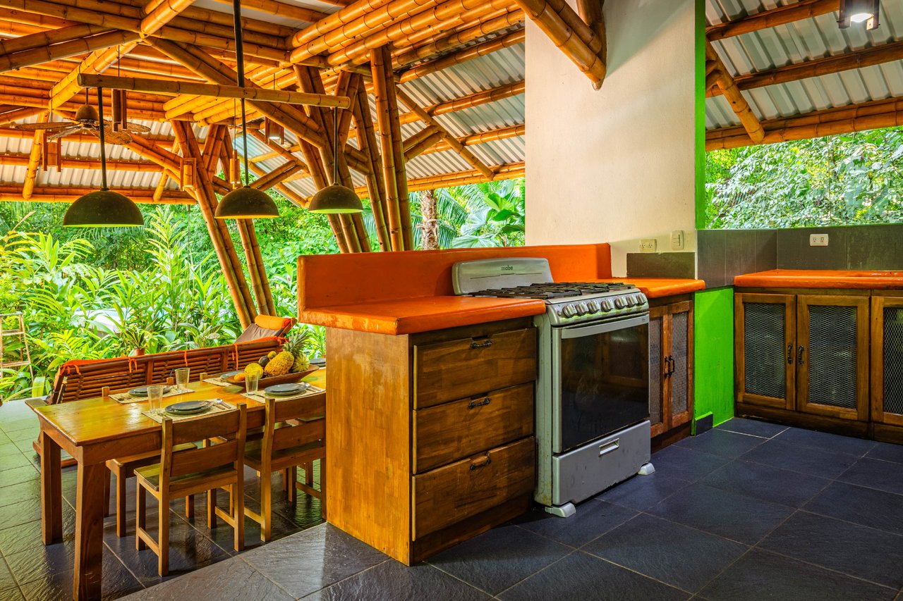 Off Grid Beachfront Bamboo Estate, Osa, Puntarenas